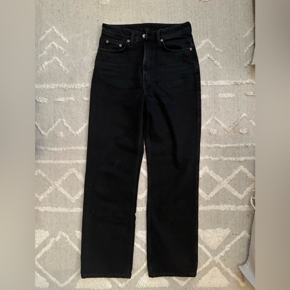 WEEKDAY Rowe High Rise Straight Leg Black Wash Jeans - Picture 5 of 9